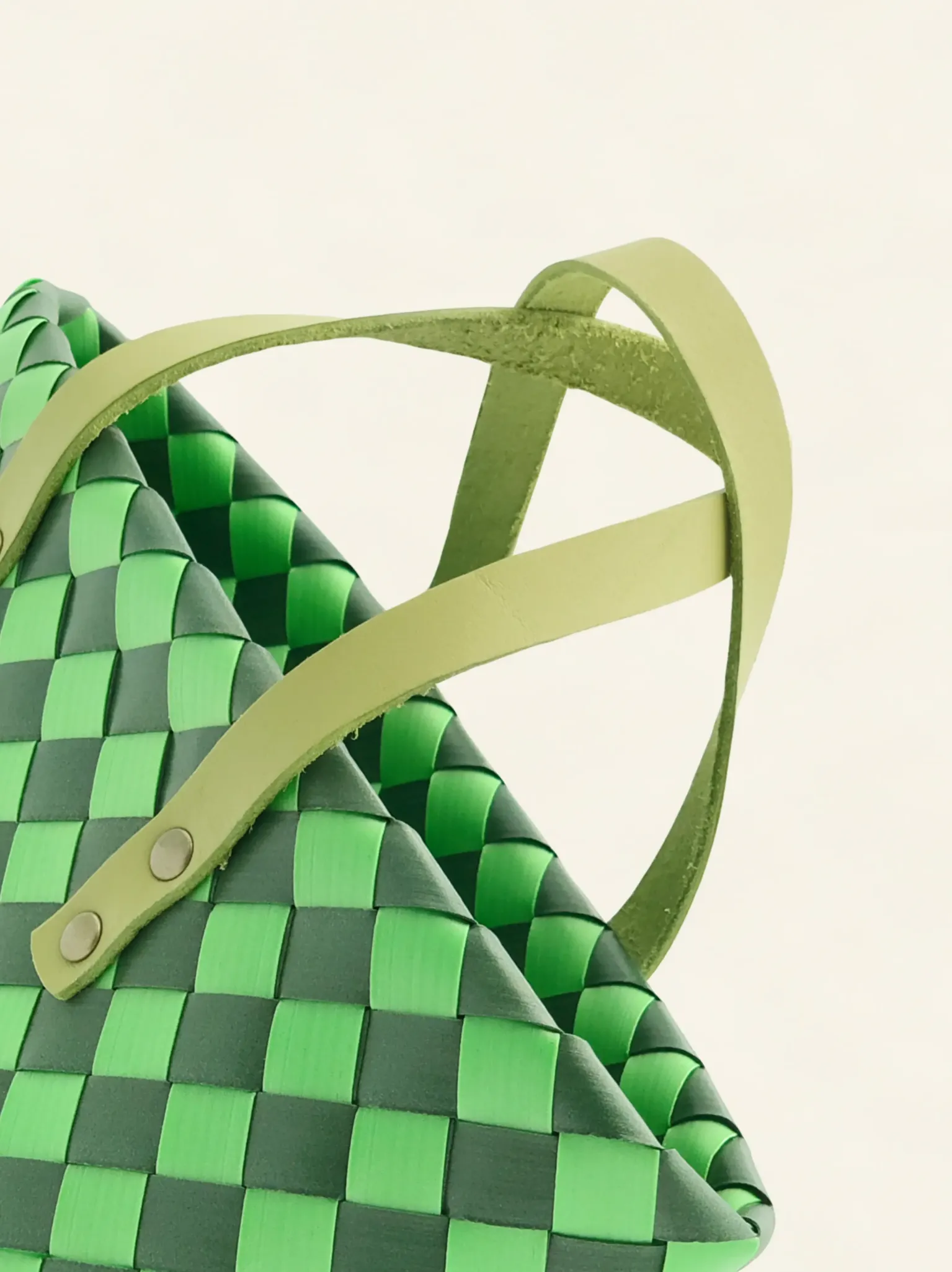 Prototype III | Mint Green × Dark Pine Green | Checkered Lattice | Genuine Leather Handle | Angle-005 | PP Band Craft | Alaudae Japan