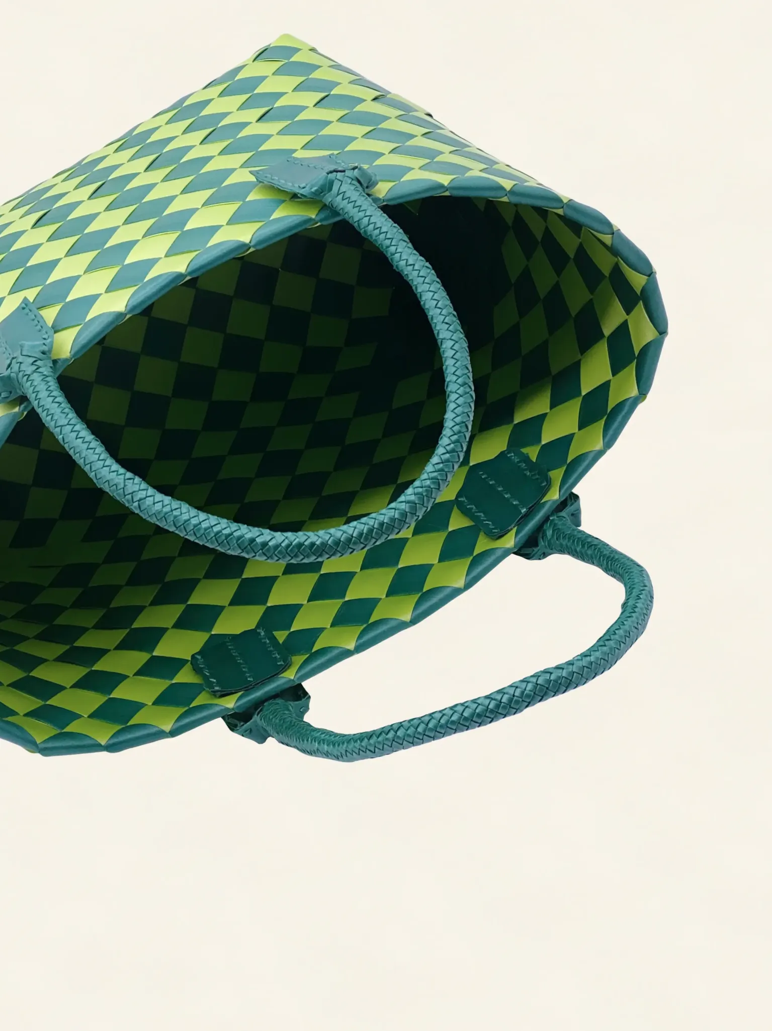 Prototype VII | Sap Green × Forest Green | Diamond Lattice 9-Cell | Side-Lay Close-up-012 | PP Band Craft | Alaudae Japan